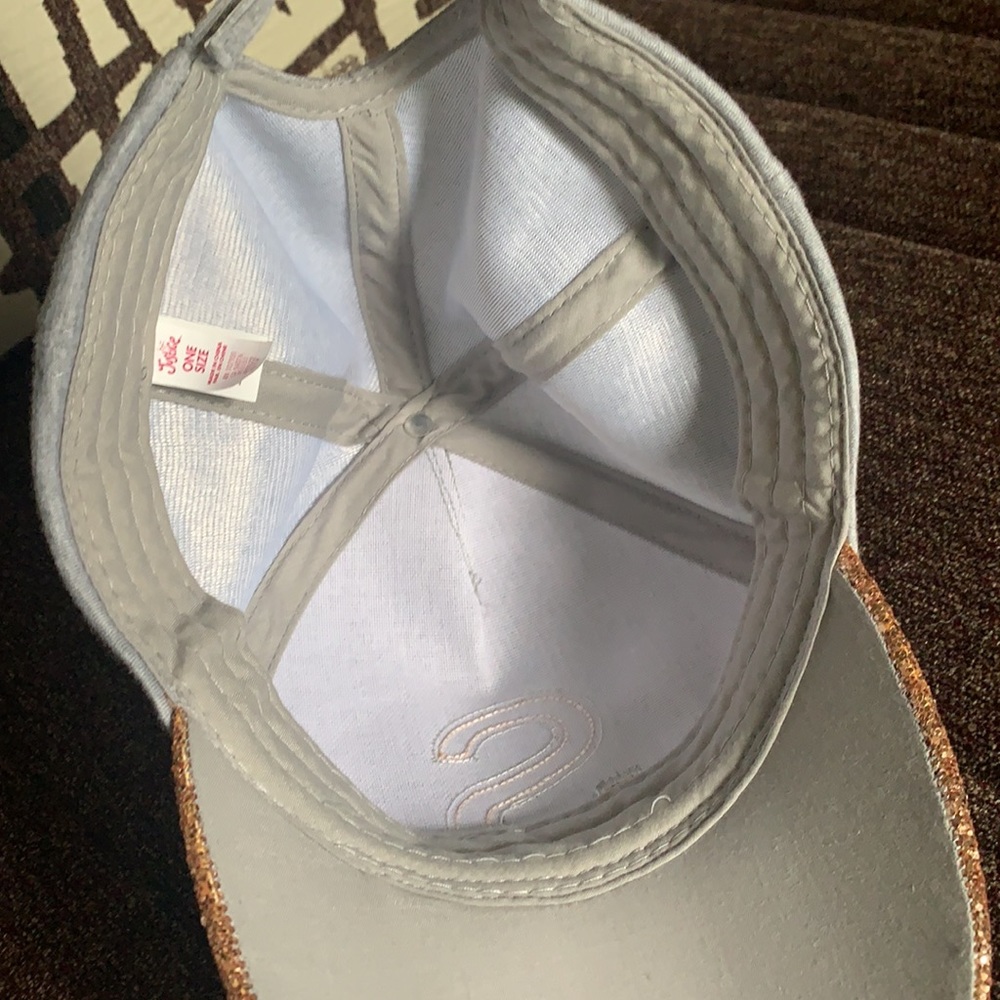 Girls hat - Picture 3 of 5